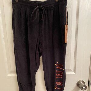 Rae Dunn Trick or Treat Lounge Pants joggers Black Velour size M New with TAGS